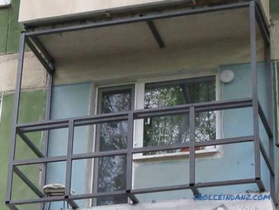 Balkon z usunięciem własnych rąk