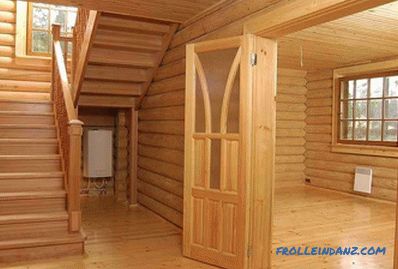 Wykończenie drewnianego domu wewnątrz i na zewnątrz własnymi rękami (zdjęcia i wideo)