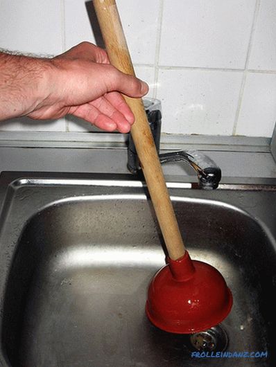 Jak wyczyścić kanalizację w prywatnym domu