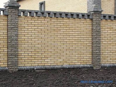 Ogrodzenie z cegły DIY - budowa ogrodzenia z cegły (+ zdjęcia)