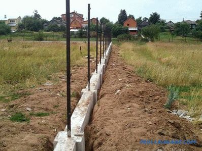 Ogrodzenie z cegły DIY - budowa ogrodzenia z cegły (+ zdjęcia)